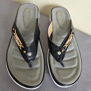 EUC Women's 41 (10-10.5) Wedge Thong Slide Cushioned Flip Flop Slide Sandals